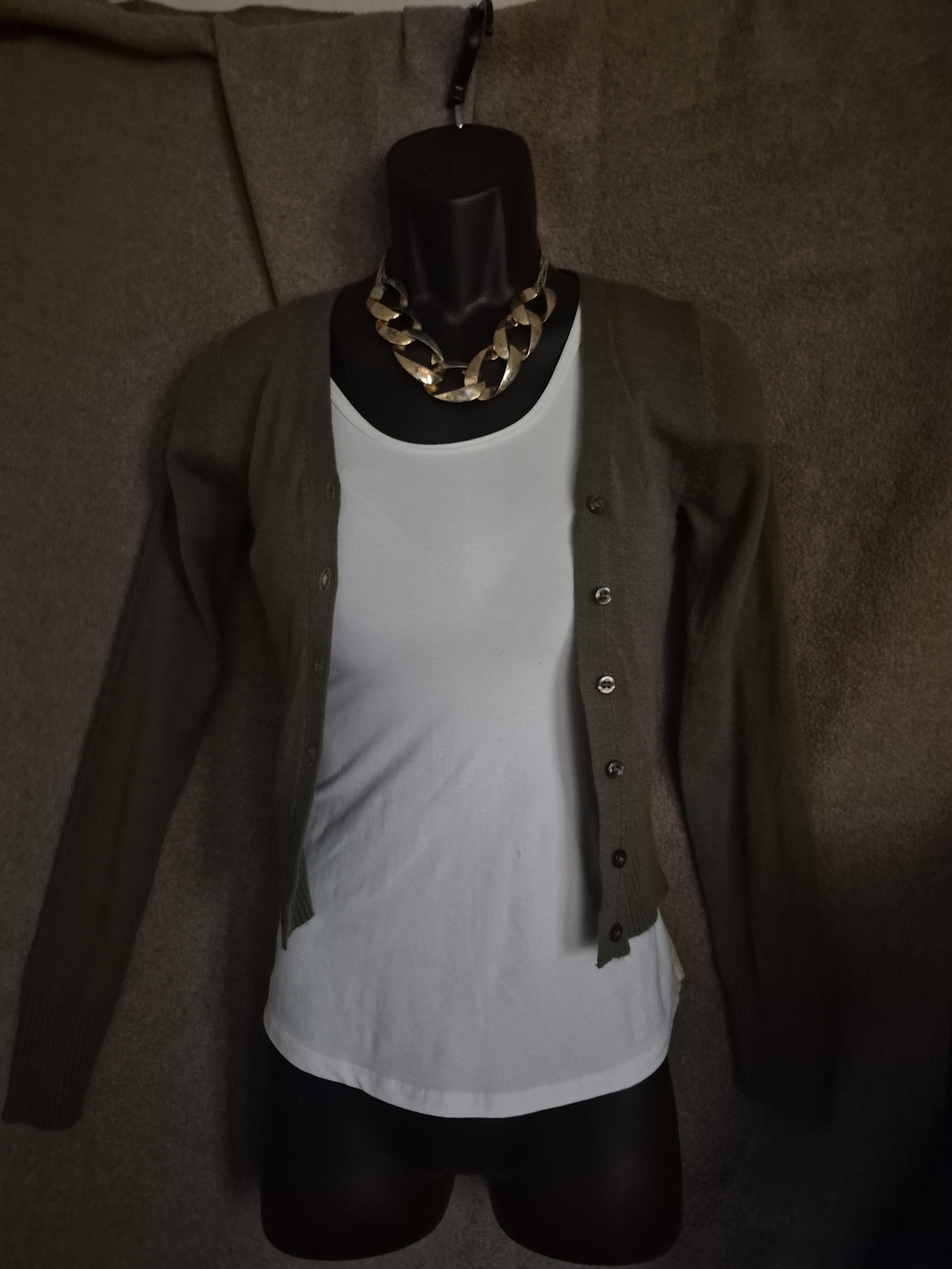 Active Basic Olive Green Button-Front Ribbed Hem Cardigan - Picture 2 of 4